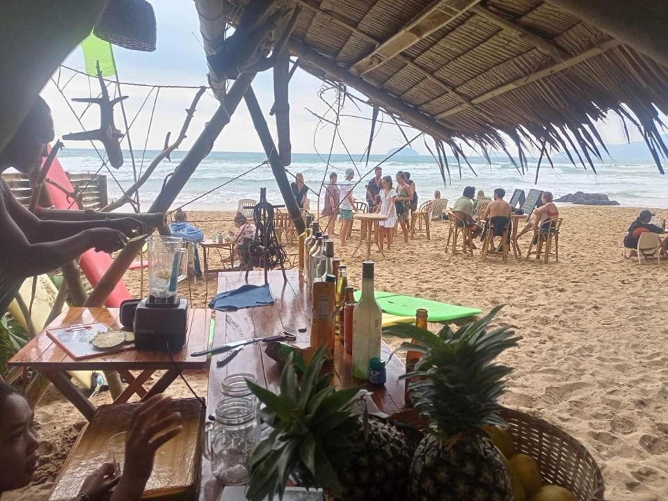 Surf And Skate Duli El Nido By Kiteclub Palawan Hostel Bagian luar foto